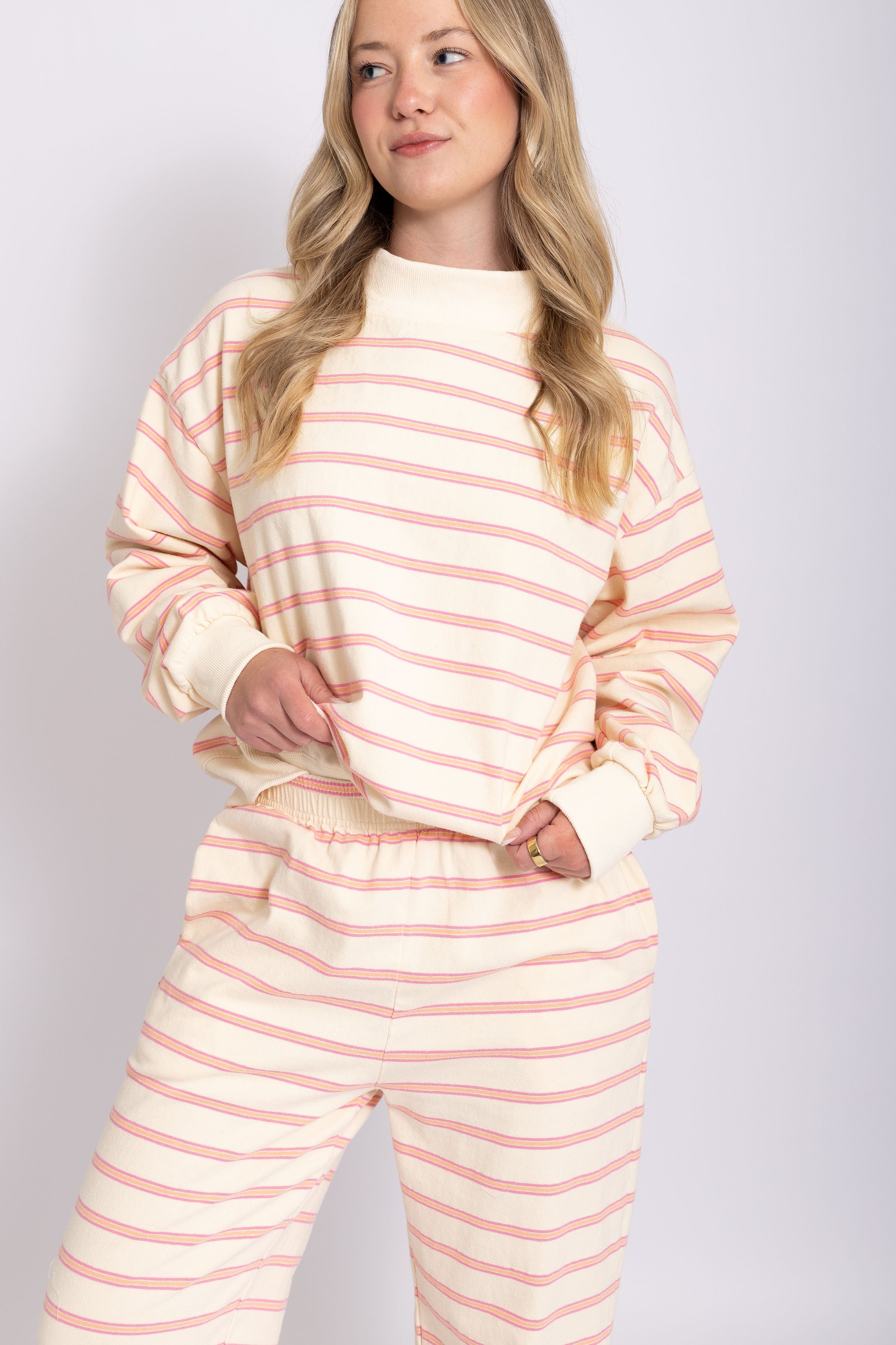 Tulip Mockneck